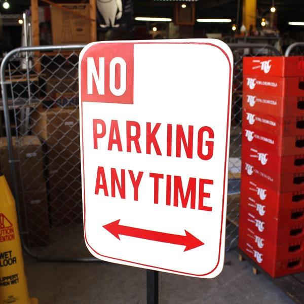 アメリカンスタンドサイン「NO PARKING」 （駐車禁止 ） スタンド式