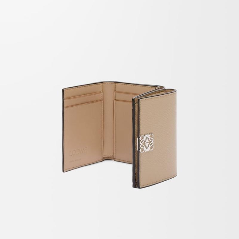 LOEWE（ロエベ） レディース アナグラム トライフォールド ウォレット