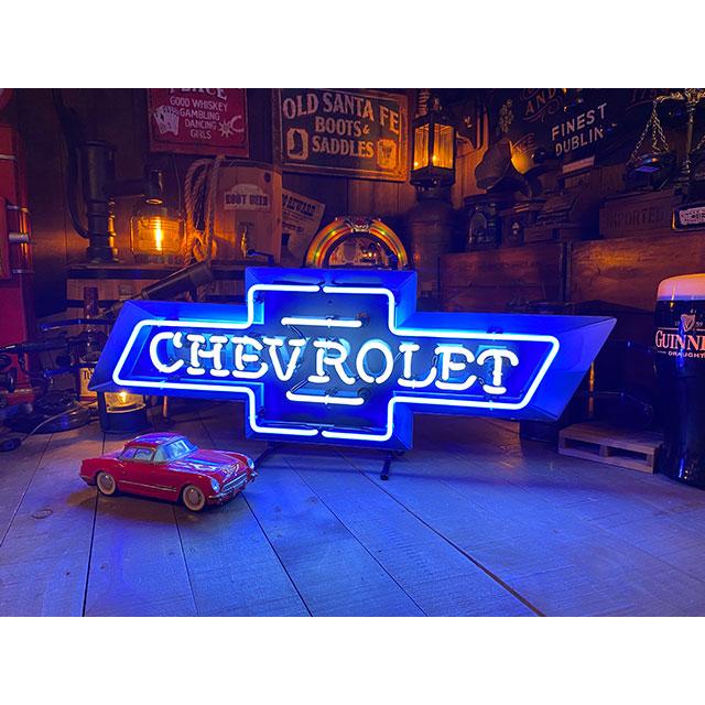 シボレー ダブル ネオンクロックガレージ世田谷ベース