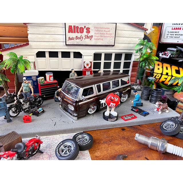 Jada m&m's レッド 1965年フォード エコノライン ダイキャストミニカー