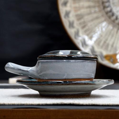 和食器 布志名焼 湯町窯 ふわふわ 卵 の エッグベーカー 小 海鼠釉