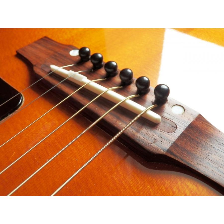 Gibson J-45・B-25のアジャスタブルサドルを固定サドルに 着脱式