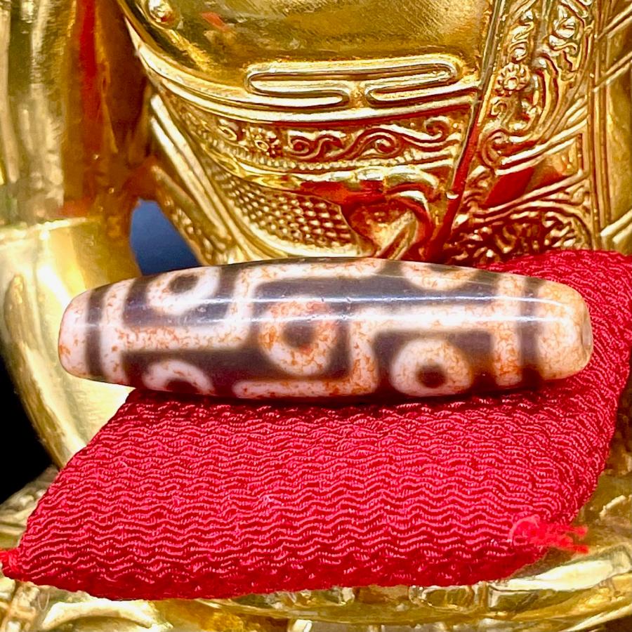 西蔵老礦龍紋九眼天珠 西蔵老礦手工伝承九眼天珠と赤龍紋三眼天珠のブレス