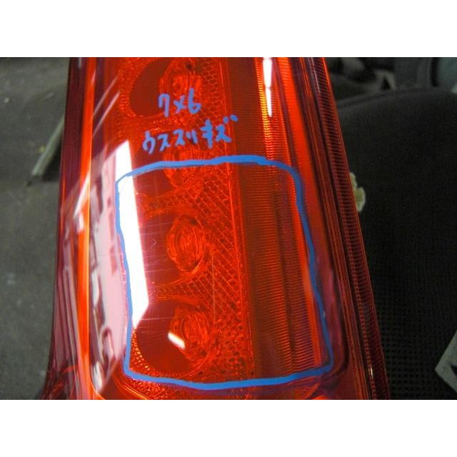 スペーシア DBA-MK32S 右テールランプ ブレーキランプ ストップランプ