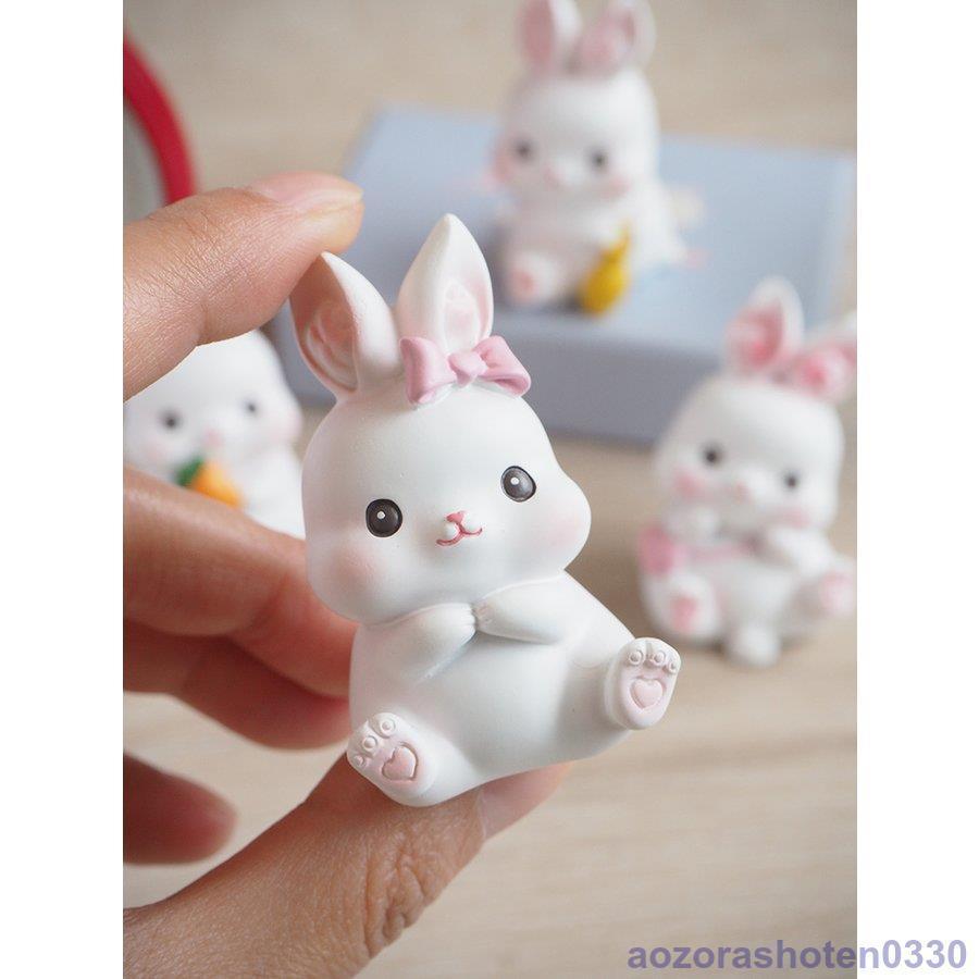 うさぎの置物 ウサギ 動物 4個セット オーナメント 自動車置物