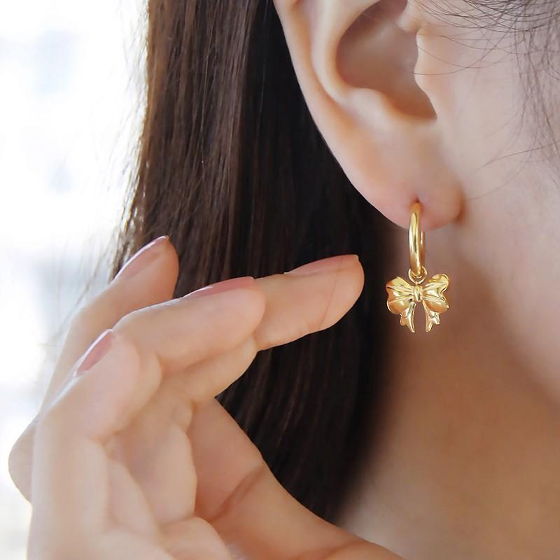 ピアス リボンフープピアス 揺れる 華奢 小さいゴールド シルバー 金属