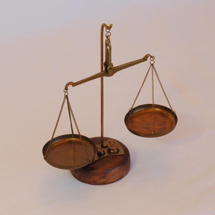 天秤 おしゃれ 真鍮製 アンティーク 量り スケール 分銅付き 雑貨