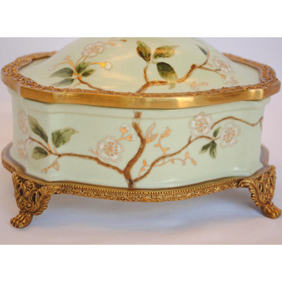 ボックス BOX 陶磁器 真鍮 小物入れ 脚付き 雑貨 アクセサリーボックス