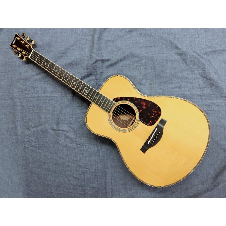 まみ。アコースティックギター ヤマハLS36 ハードケース付き YAMAHA