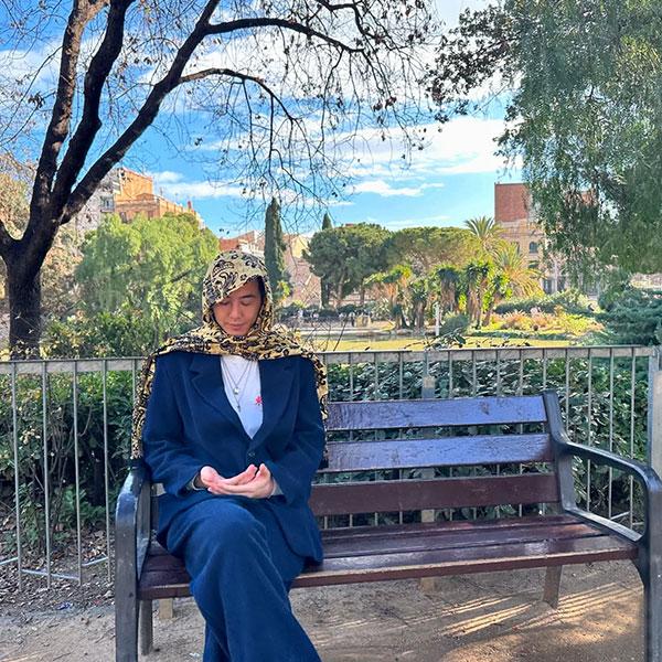 藤井風さん着用 インドネシアバティック Instagram スペインオフ