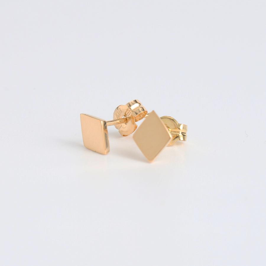 Avaron（アヴァロン） ひし形 プレート ピアス レディース K10 K18