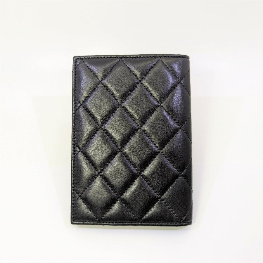 CHANEL（シャネル） マトラッセ ラムスキン パスポートケース 17番台 8