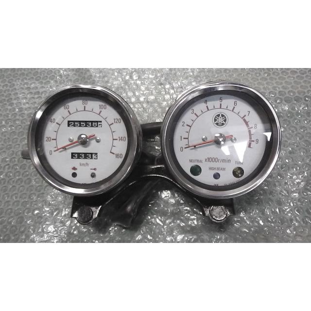 SR400 RH01J-008xxx の スピードメーター 傷凹み *1644283060 中古