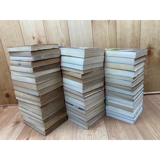 山田風太郎角川文庫22冊セットです。カバー・佐伯俊男、1冊は映画