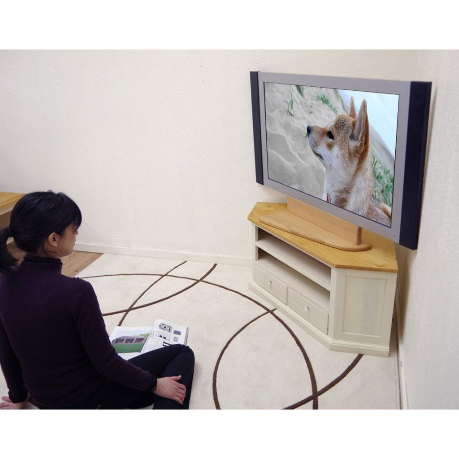 高さの低い 白いコーナーテレビ台 フレンチカントリー ローテレビ
