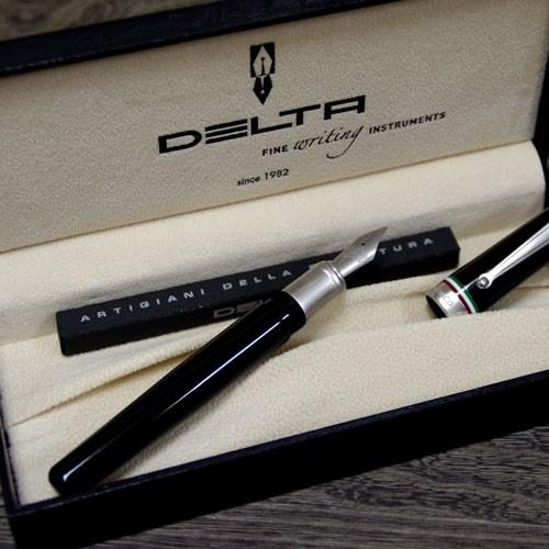 オロビアンコ・コンパーニョ 万年筆 デルタとオロビアンコ・ルニークの
