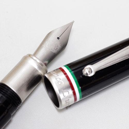 オロビアンコ・コンパーニョ 万年筆 デルタとオロビアンコ・ルニークの