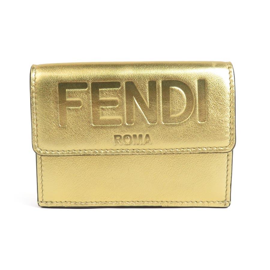 FENDI（フェンディ） 三つ折り財布 コンパクトウォレット レザー