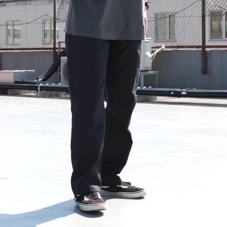 remilla（レミーラ） パンツ ボトムス コードチノパンツ : BROWN FLOOR