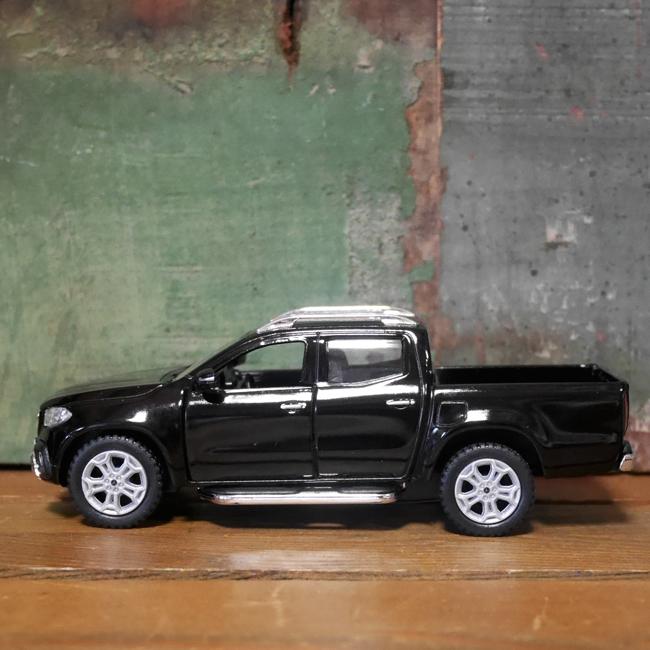 メルセデスベンツ Xクラス ダイキャストミニカー Mercedes Benz X