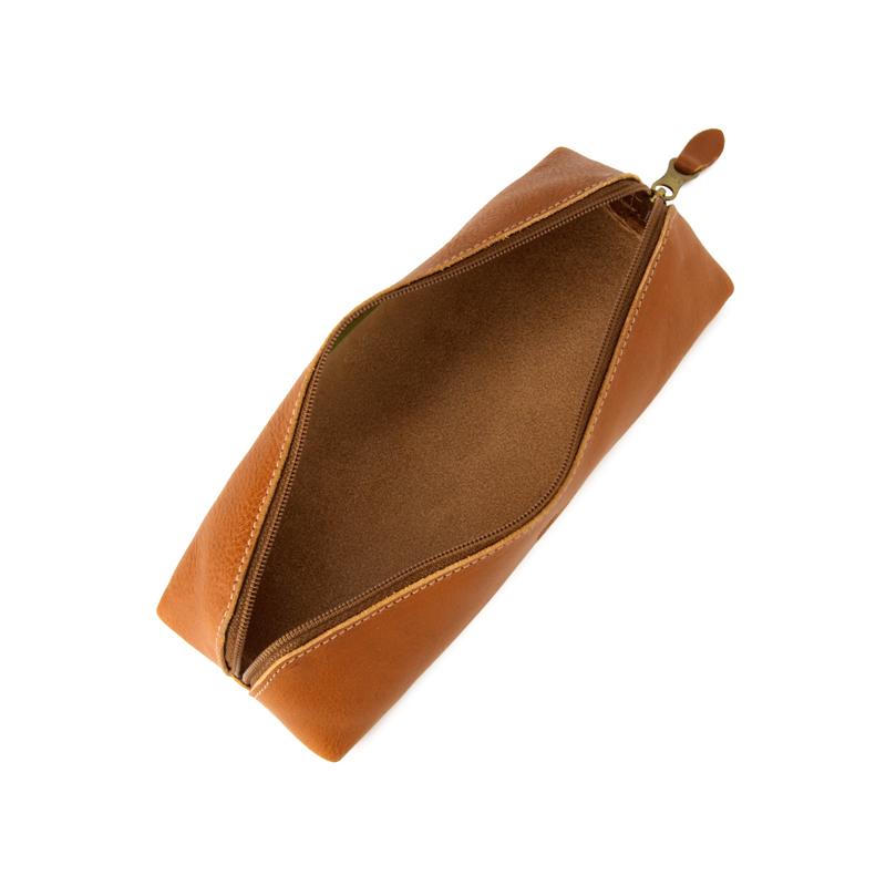 IL BISONTE（イルビゾンテ） 国内正規取扱店 レザー ペンケース