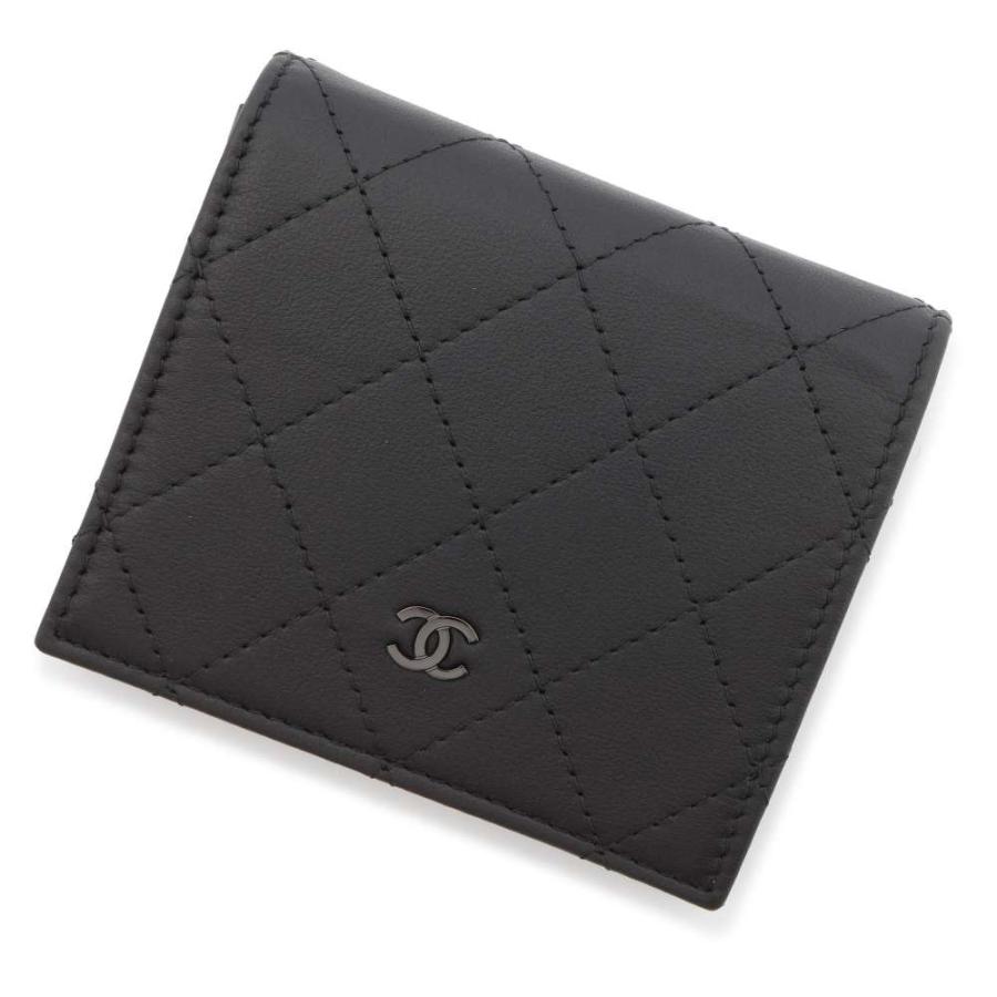 CHANEL マトラッセ レザー 二つ折り財布