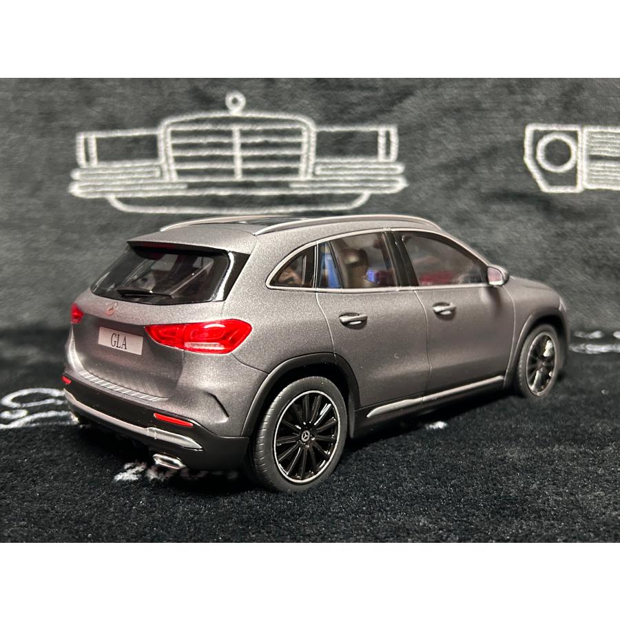 Z Models 1/18 Mercedes Benz GLA (H247) mountain gray メルセデス