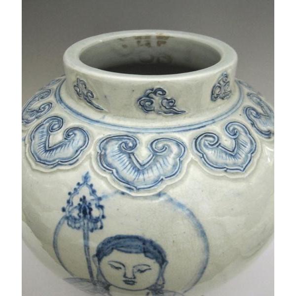 李朝、 分院、獅子、宝寿紋、蓋付き、壺。 李朝、 分院、獅子、宝寿紋