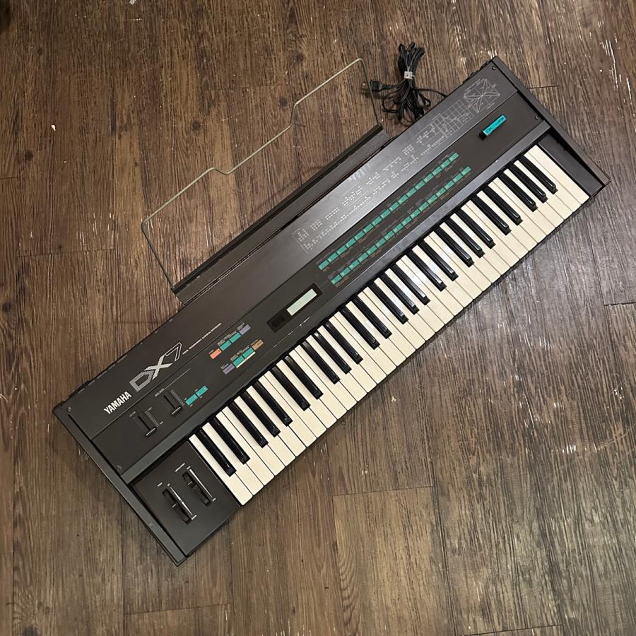 YAMAHA（ヤマハ） Yamaha DX7 Synthesizer Keyboard シンセサイザー