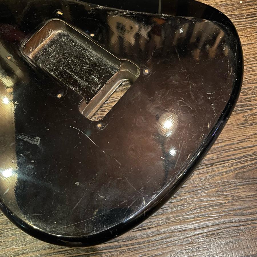 メーカー不明 Stratocaster Type リメイク エレキギター ボディ