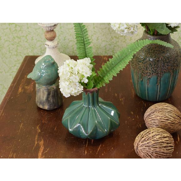 淡い緑色 花模様 陶器 花瓶