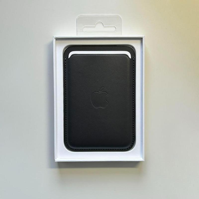 Apple Apple純正 MagSafe対応 iPhone レザーウォレット・ブラック 新品