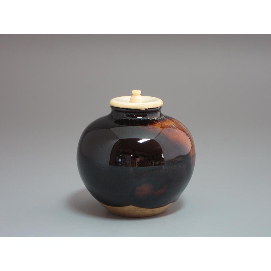 唐物写文琳茶入 桶谷定一造 二重蔓牡丹金襴仕覆添 共箱 : 茶道具商 越