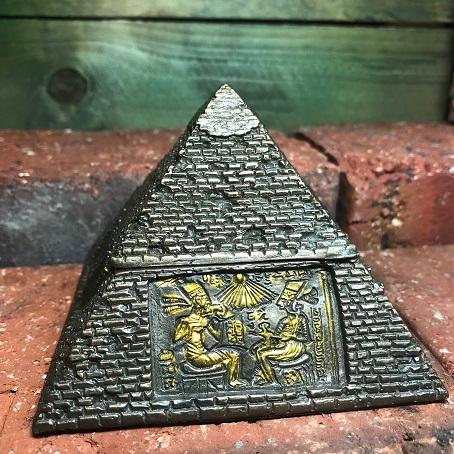 古代エジプト ピラミッド砂岩風 小箱 置物 : Foursometoys - 通販