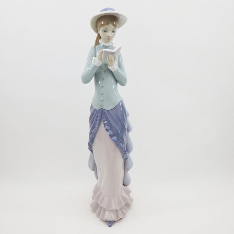 リヤドロ ♯5000 「読書する貴婦人」 フィギュリン 箱付き Lladro/陶器