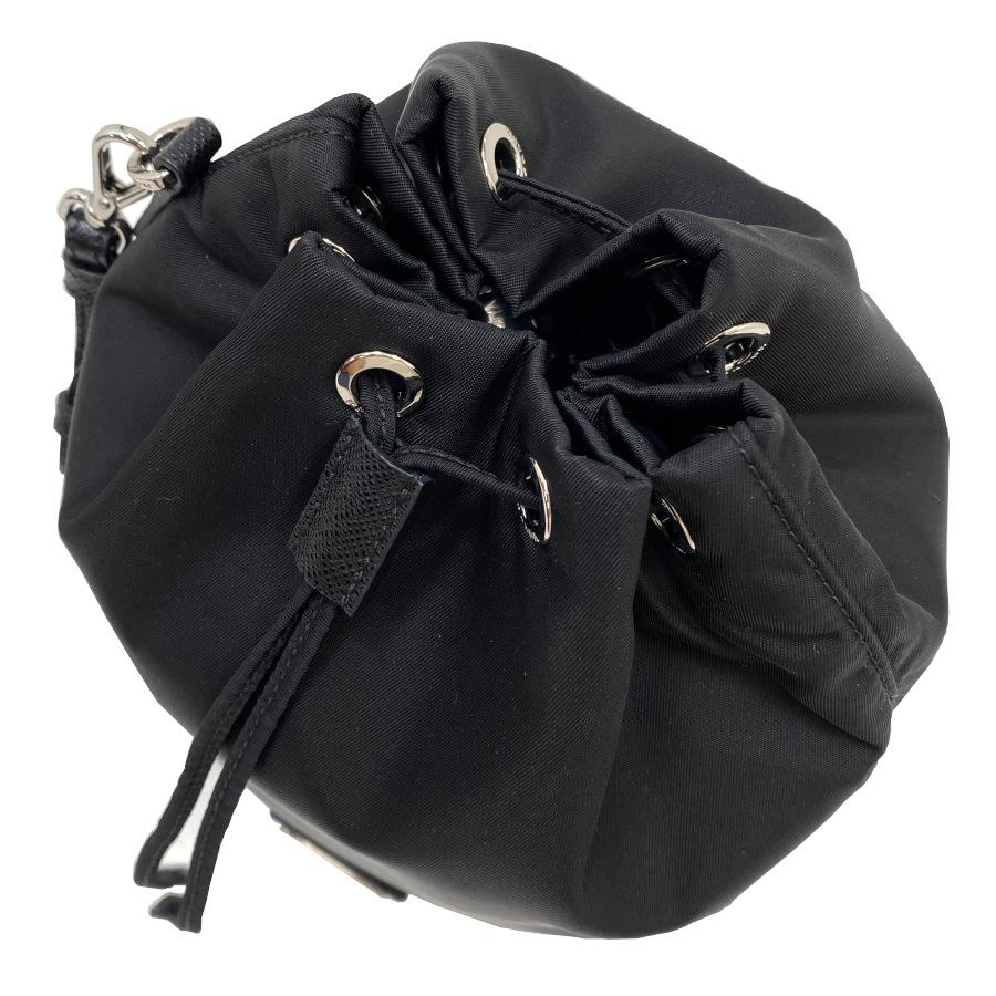 PRADA（プラダ） Re-Nylon ポーチ リナイロン リストレット付き