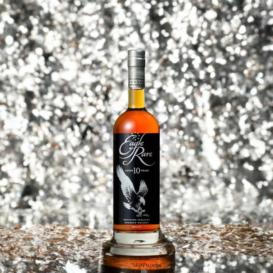 イーグルレア 10年 700ml 45度 シングルバレルバーボンウイスキー : お