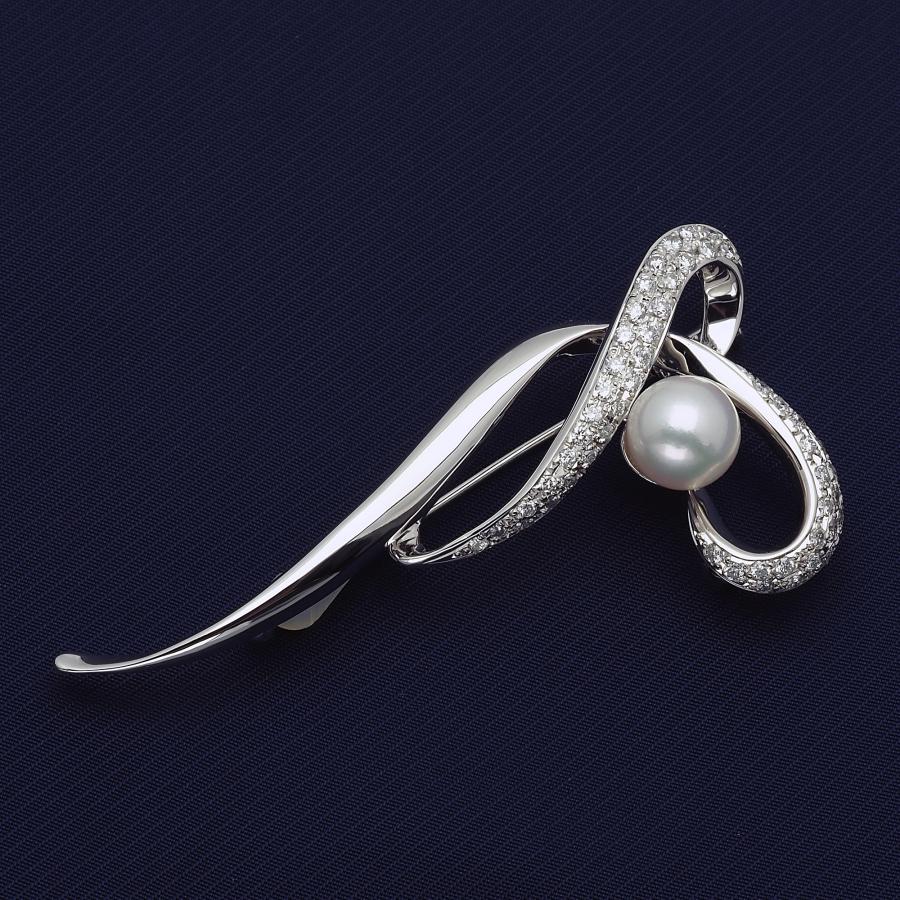 プラチナ900 アコヤ本真珠 デザインブローチ 0.75ct天然ダイヤモンド