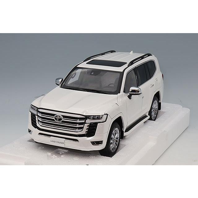 LCDモデル 1/18 ランドクルーザー300 ZX ホワイト : キッドボックス