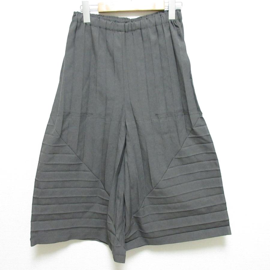 ISSEY MIYAKE me プリーツワイドパンツ