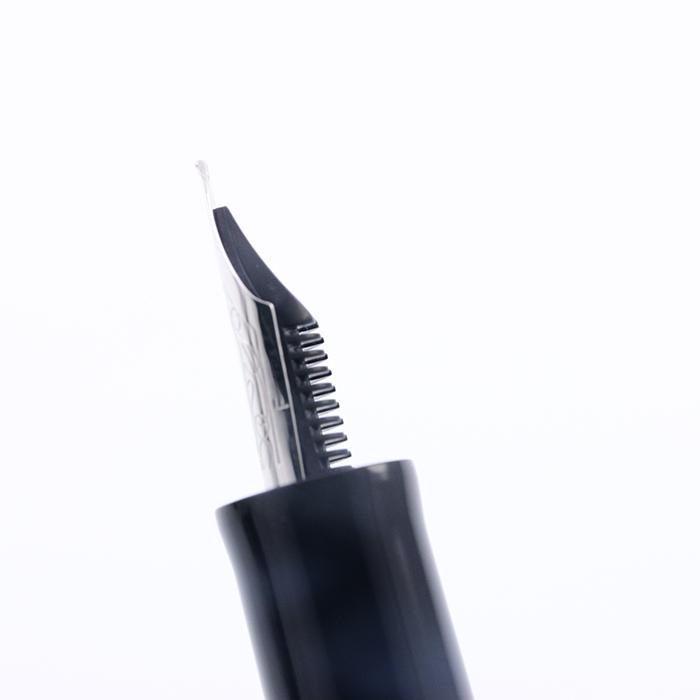 DELTA ヴィアベネット ブラック万年筆14K