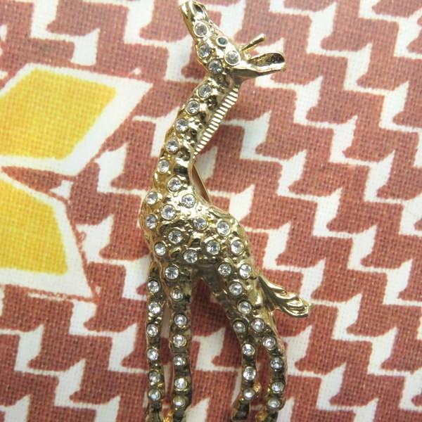 ブローチ スワロフスキー 日本製 国産 デッドストック 高級感 ゴールド