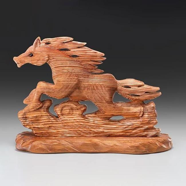屋久杉 天翔ける駿馬(高級 屋久島 杉 馬 置物 午 木彫り 和風 馬の置物