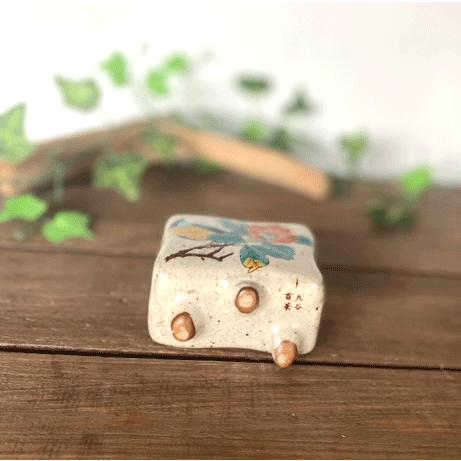 九谷焼 高級 陶磁器 一輪挿し 椿に鳥 (Kutani vase) ギフト 内祝