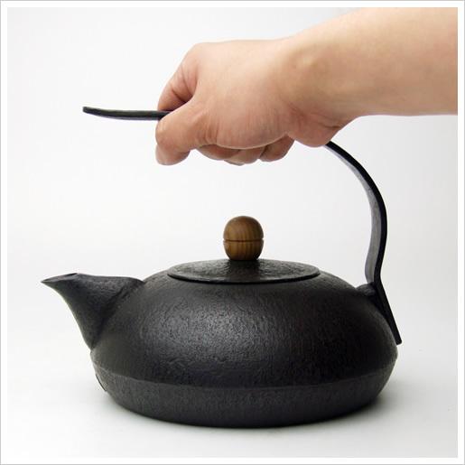 本番盛岡 薫山 南部鉄器 鉄瓶 南部型 桜小紋 1リットル 新品未使用品