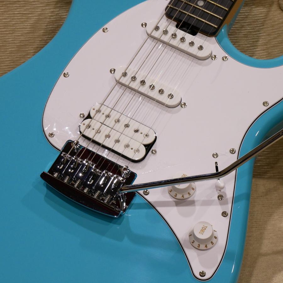 Sterling by MUSIC MAN / Intro Series Cutlass CT20HSS-ELB-A1