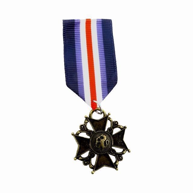 バッジ ミリタリー 勲章 青 赤 白 太陽 cr3 勲章バッジ ワッペン風 WP