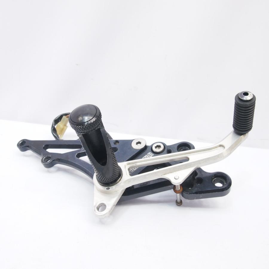 曲がりなし!ZZ-R1400 ZXT40A-002 トリックスター製バックステップ右 06