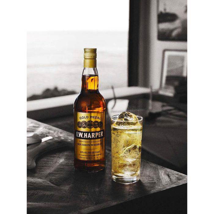I.W.HARPER ウイスキー I.W ハーパー ゴールドメダル 700ml × 1ケース