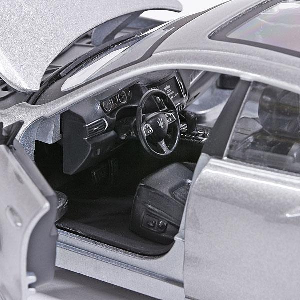 Maserati（マセラティ） 1/24 マセラティ純正LEVANTEミニチュアモデル